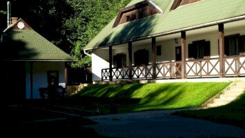 Rejteki Kutatóház - közösségi szálláshely